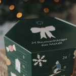 Adventi kalendárium – 24 különleges metál karácsonyfadísszel