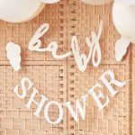 'baby shower' felhős babaváró felirat