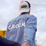 'Groom' vasalható felirat